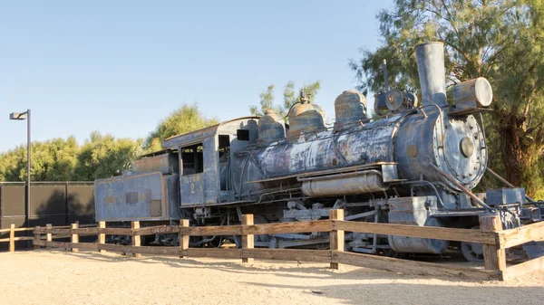 Historische locomotief in Death Valley National Park — Stockfoto