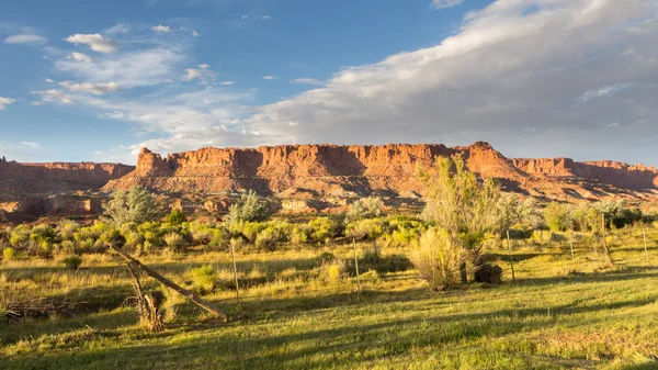 Huvudstaden Reef National Park i solnedgången, Utah, oss — Stockfoto