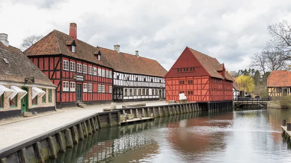 Århus, Danmark - 12 April 2015: Medeltida hus på gatorna — Stockfoto