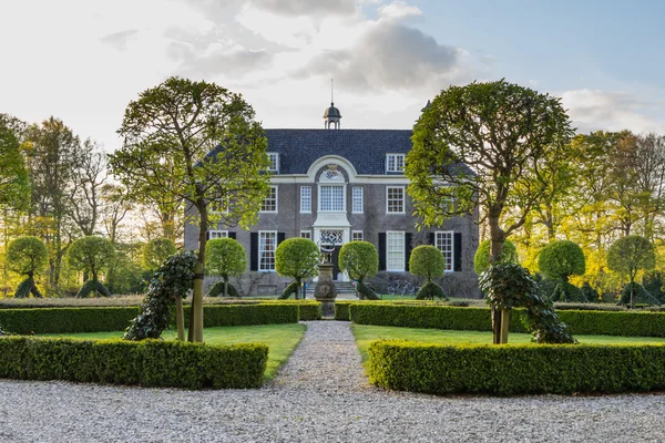 Inmobiliaria medieval casa Den Berg en Dalfsen MIllingen — Foto de Stock