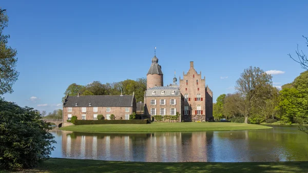 Dalfsen, Nederland, - 02 mei 2015: middeleeuwse Odet Rechteren in Dalfsen — Stockfoto