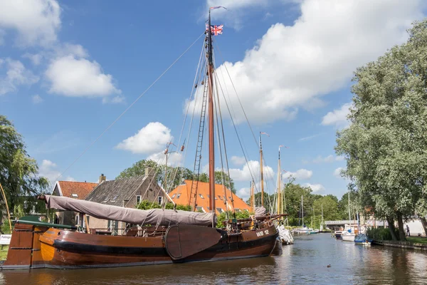 Heeg, Nederland, 27 juni 2015 die een oude aal aak — Stockfoto