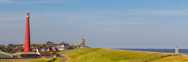 Панорама с маяком — стоковое фото