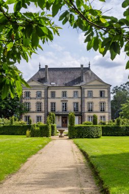 Fransa 'nın Le Chatellier şehrinde Yukarı Britanya' nın güzel botanik bahçesi manzarası