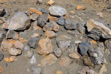 Japonya 'da Aso Kumamoto' daki Aso Dağı ve Vulcano 'nun yakın çekim volkanik kayaları mükemmeldir.