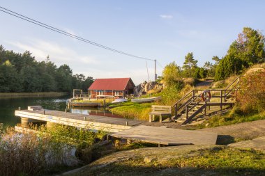 Ada Harstena prensip olarak bilinen İsveç ' te kırmızı yazlık