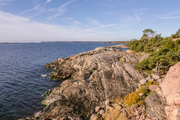 Blick auf die Ostsee von femorehuvud an der Küste Schwedens — Stockfoto