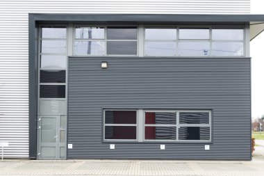 Modern iş biriminin ön duvar