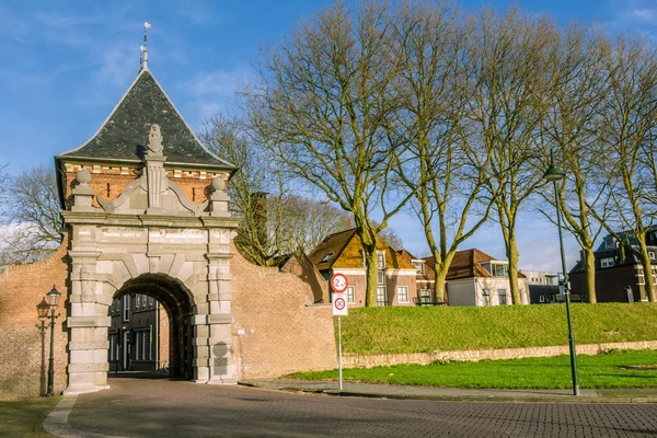 Schoonhoven 네덜란드에서 중세 아치 — 스톡 사진