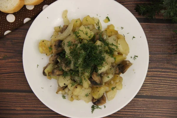 Homemade Fried Potatoes Mushrooms Sprinkled Fresh Herbs White Plate Top — Stock Photo, Image