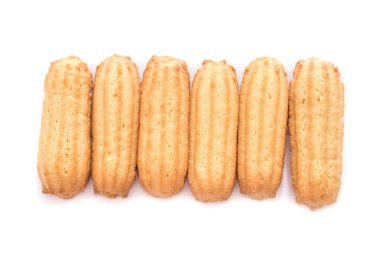 Beyaz arkaplanda kurabiye.