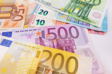 farklı euro banknotları. Para dokusu. Bir sürü euro banknotları. Finansal konsept. Avro arkaplanı.