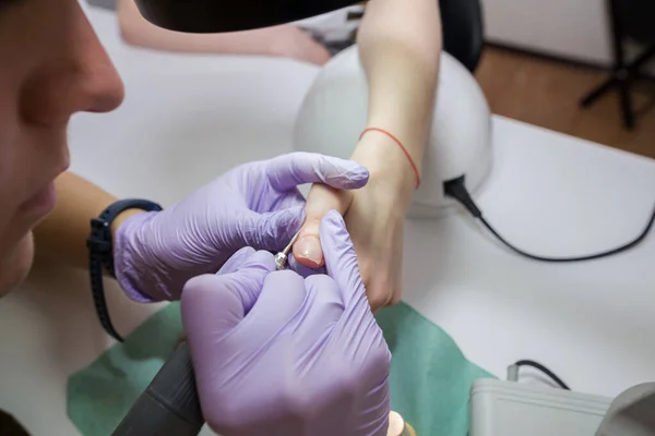 Vackerns Salong Manikyr Nagelbandsborttagning Professionell Hårdvara Manikyr Elektrisk Maskin Skönhetssalong — Stockfoto