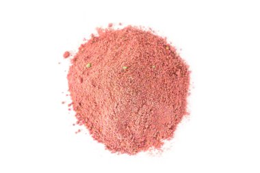 Türk pudralı meyve çayı. Beyaz arka planda hazır içki yığını.