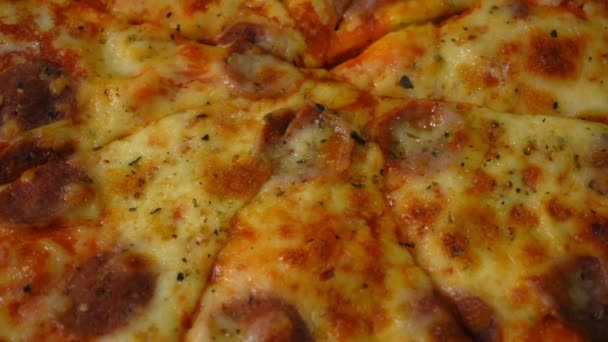 Pizza w skrzynce z bliska. — Wideo stockowe