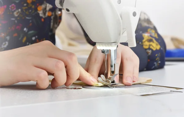 Close up of sewing machine and female hands dressmaker — Stock Photo, Image