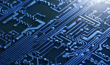 Teknoloji arka planı olarak mavi ışık altında elektronik devre kartı