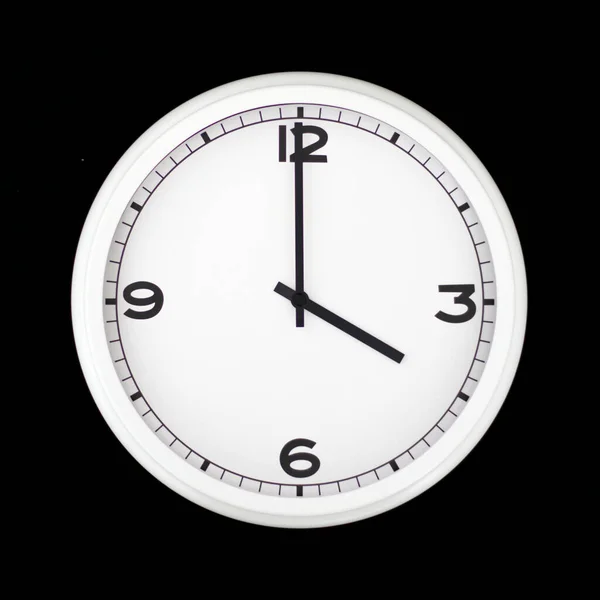 Білий Круглий Аналоговий Настінний Годинник Ізольований Чорному Тлі Його Чотири — стокове фото