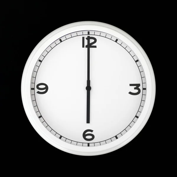 Λευκό Στρογγυλό Αναλογικό Ρολόι Τοίχου Απομονώνονται Μαύρο Φόντο Έξι Oclock — Φωτογραφία Αρχείου