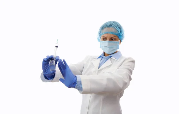 Orvos Orvosi Kesztyűben Fecskendővel Oltóanyaggal Kezében Vakcinázás Koncepciója Koronavírus Elleni — Stock Fotó