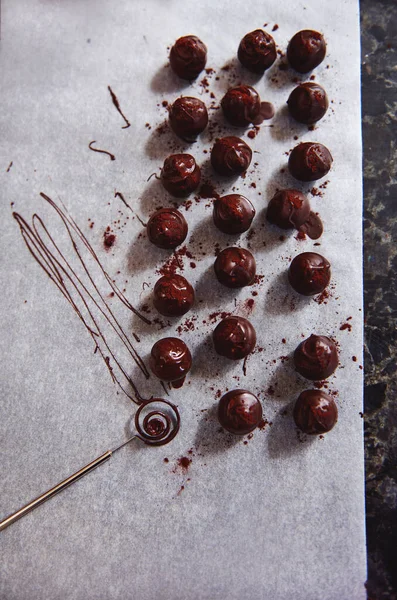 Vista Dall Alto Della Composizione Con Tartufo Cioccolato Strumento Cioccolato — Foto Stock