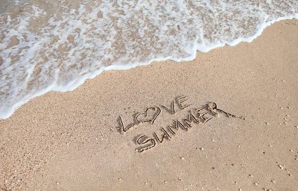 Handwritten Inscription Letters Love Summer Wet Sand Background Sea Wave — Stock Photo, Image