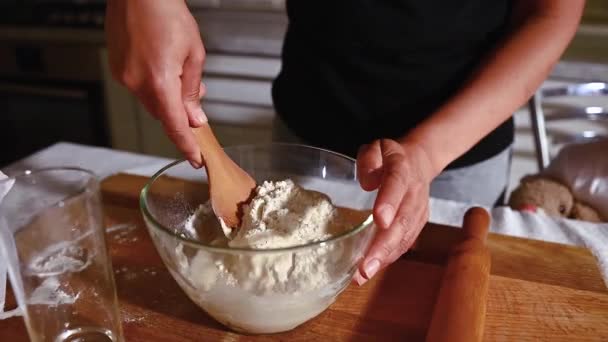 Slow Motion Video Footage Kneading Dough Mixing Dry Liquid Ingredients — Stock Video