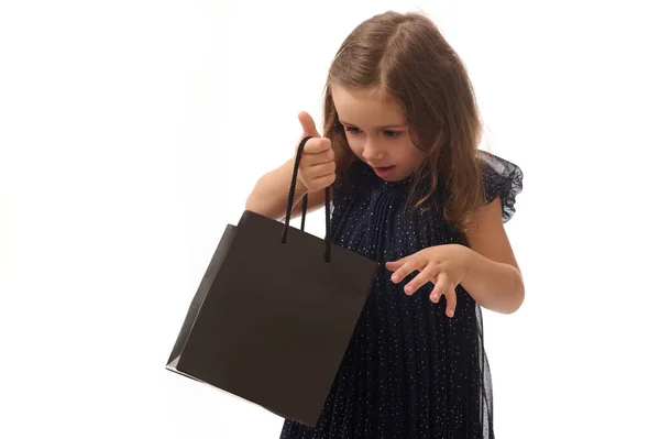 Concepto Para Viernes Negro Retrato Aislado Una Niña Vestido Noche — Foto de Stock