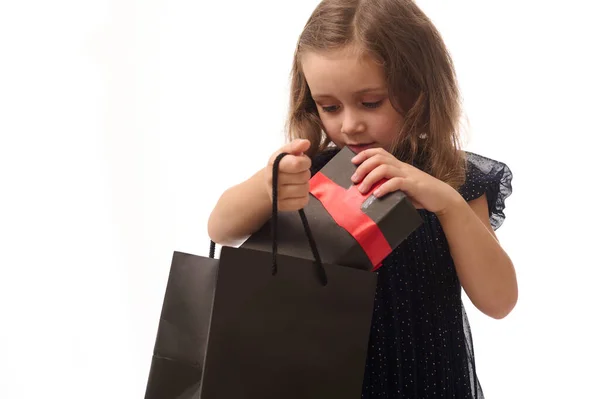 Concepto Para Viernes Negro Retrato Aislado Una Adorable Niña Vestido — Foto de Stock