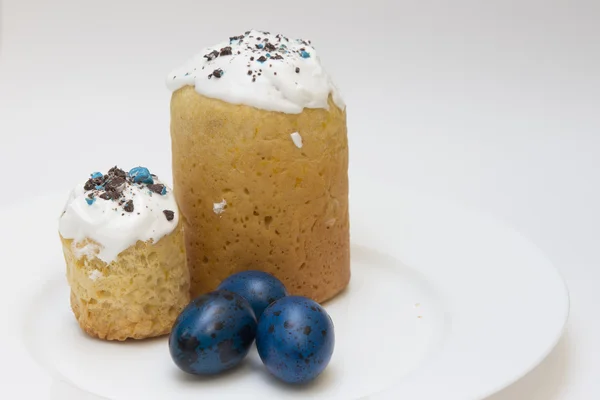 Paskalya kek ve yumurta mavi