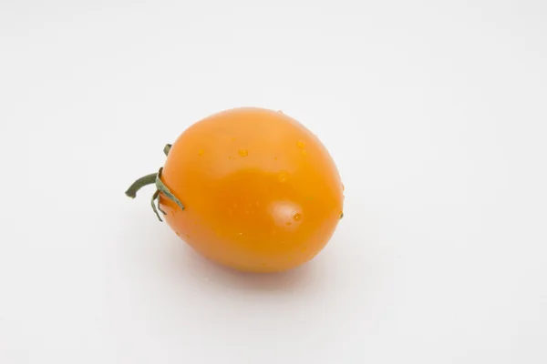 Pequeno tomate amarelo — Fotografia de Stock