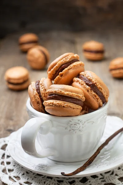 ile krem çikolata acıbadem kurabiyesi