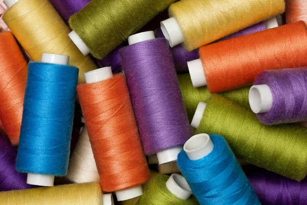 Multi-colored  spools of thread — Stock Photo, Image