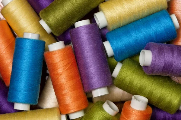 Multi-colored  spools of thread — Stock Photo, Image