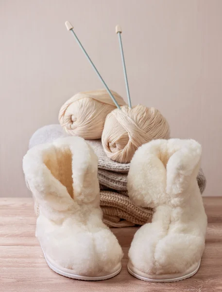  Kış sheepskin terlik (seçici odak)