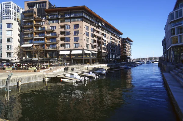 Embankment En el centro de la ciudad en Oslo, Mayo 08, 2013 —  Fotos de Stock