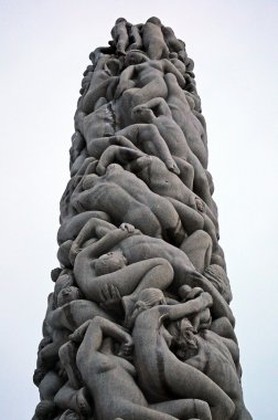 el monolito en el parque de vigeland en oslo, Noruega