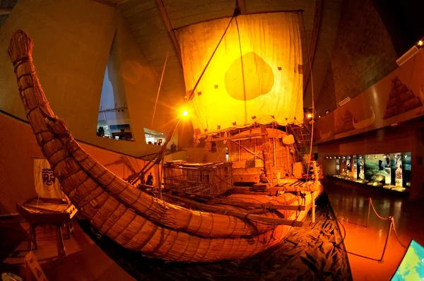 The Ra II boat in the Kon-Tiki Museum in Oslo, Norway — Stock Photo, Image