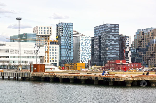 Denizden Oslo modern binalar için görüntüleyin. Norveç, 08 Mayıs 2013