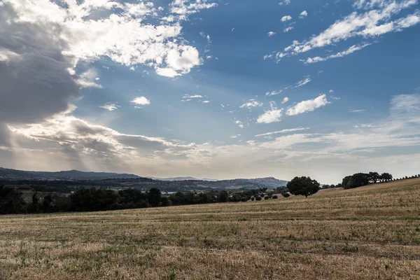 Puesta de sol en el campo italiano — Foto de Stock