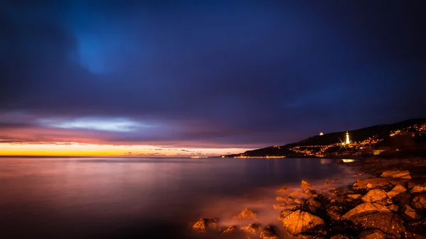 O castelo e o farol de Trieste — Fotografia de Stock