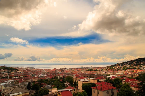 Storm over the city of Trieste — Stock Photo, Image