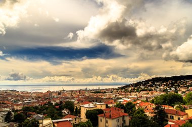 Trieste şehir üzerinde fırtına