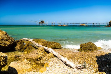 bir yaz günü İtalyan sahil