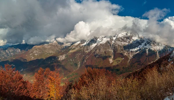 Októberi Nap Val Resia Hegyeiben Friuli Venezia Giuliában — Stock Fotó