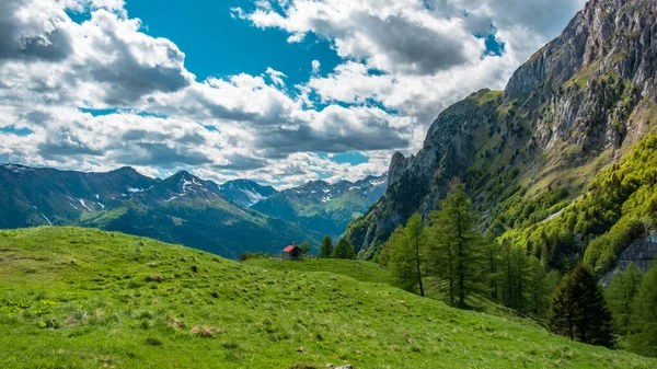 Friuli Venezia Giulia Alplerinde Güneşli Bir Gün Talya — Stok fotoğraf