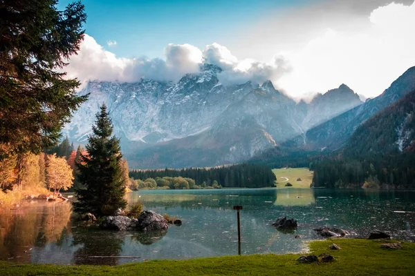 Oktober Namiddag Aan Het Meer Tijdens Een Kleurrijke Herfst — Stockfoto