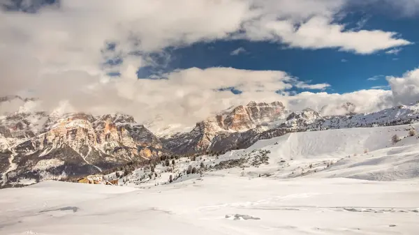 Vackra Italienska Dolomiterna Vinterdag — Stockfoto
