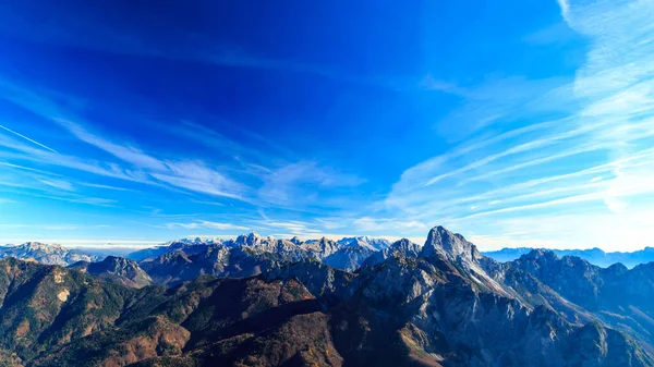 Día Soleado Los Alpes Cárnicos Durante Otoño Colorido — Foto de Stock