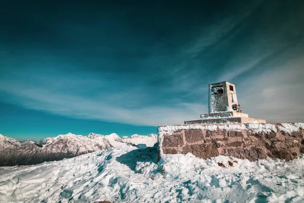 Monte Matajur Itália Dia Ensolarado Inverno — Fotografia de Stock